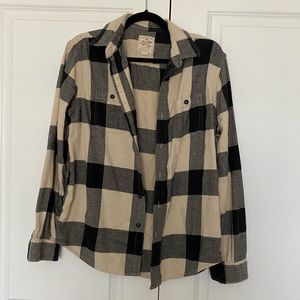American Eagle Cream and Black Flannel Size M